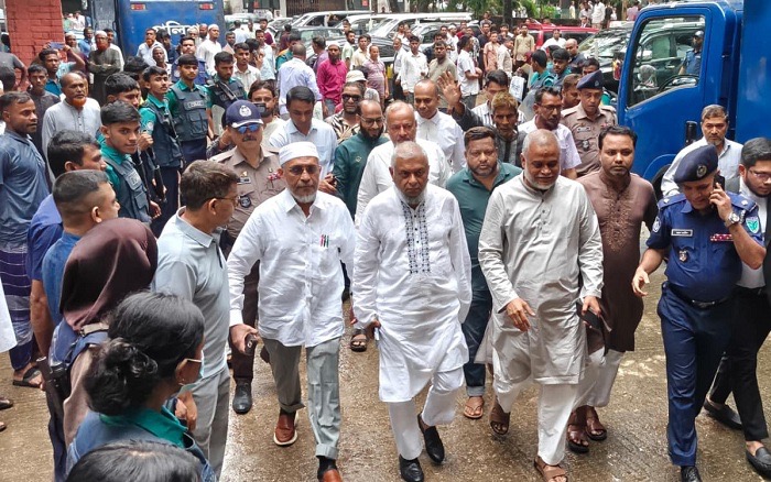 সুরঞ্জিত সেন হত্যা চেষ্টা মামলায় খালাস পেলেন আরিফ, বাবর ও গৌছ 