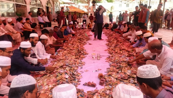 শাহজালাল মাজারে এবার ৭১ লাখ টাকার সাথে মিলল সোনা-রুপাসহ ১৯ দেশের মুদ্রা