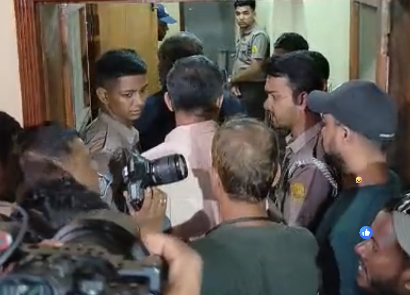 সিলেটে স্বামী-স্ত্রী ও গৃহপরিচারিকাসহ ৩ জন খু ন