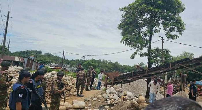 এই শীতে ভাঙন আতঙ্কে দিন কাটছে তাদের