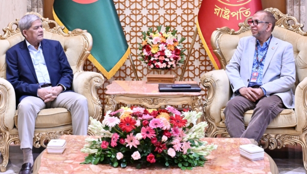 রাষ্ট্রপতির সঙ্গে ড. ফয়েজ উদ্দিন এমবিই’র সৌজন্য সাক্ষাৎ রাষ্ট্রপতির সঙ্গে ড. ফয়েজ উদ্দিন এমবিই’র সৌজন্য সাক্ষাৎ