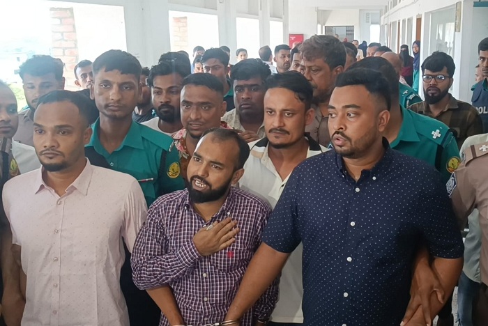 এমসি কলেজে ধর্ষণ: সাইফুরের মৃত্যুদন্ড, ৩ জনের যাবজ্জীবন, ৪ জন খালাস