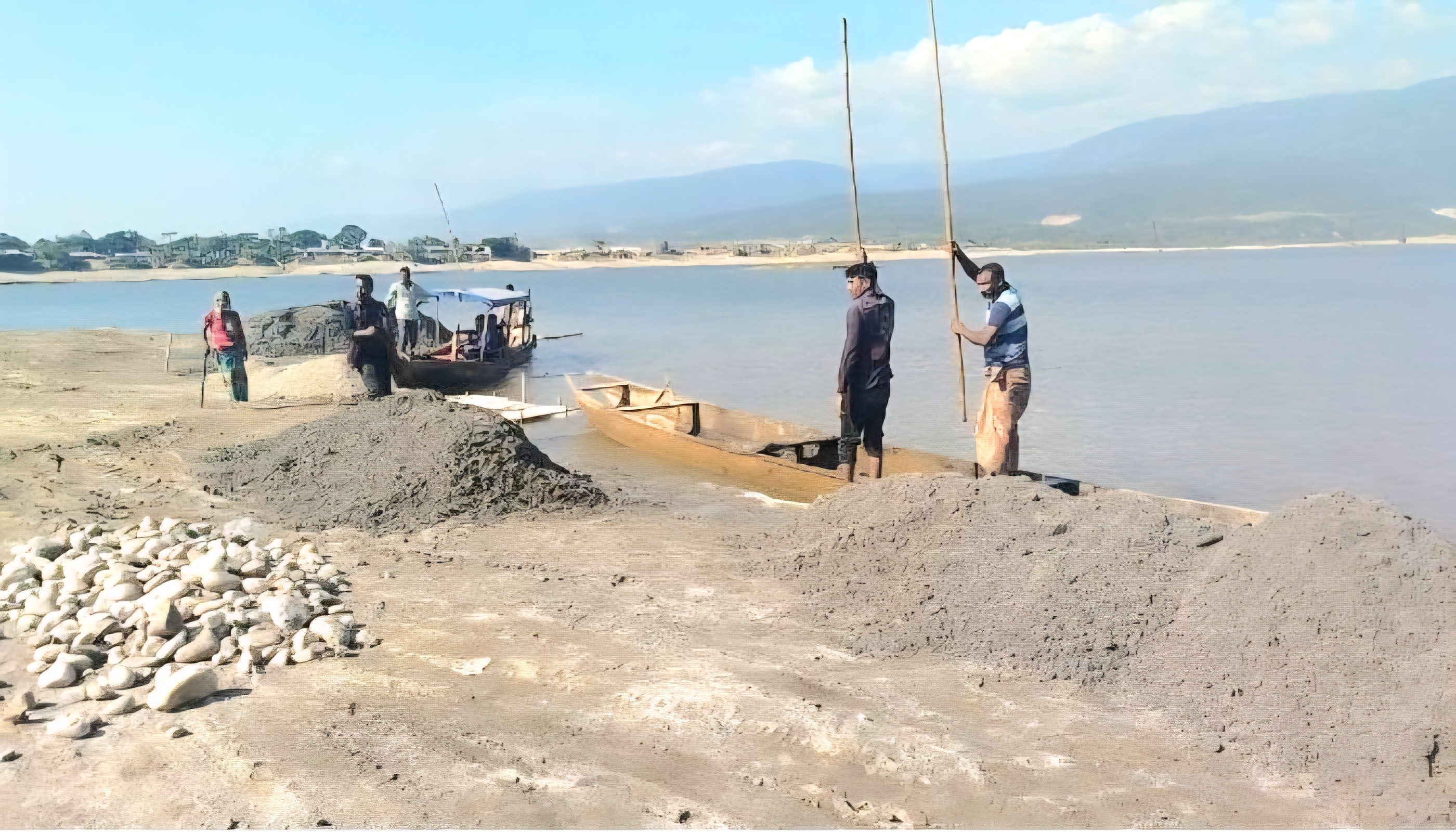 সিলেটে অবৈধ বালু উত্তোলনের দায়ে ৮ জনকে কারাদণ্ড