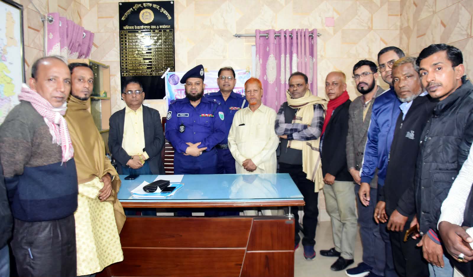 ছাতকে নবাগত ওসির  সাথে ছাতক প্রেসক্লাব নেতৃবৃন্দের মতবিনিময় 