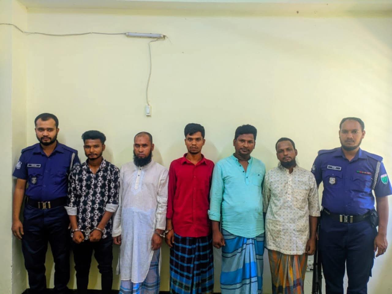 এই শীতে ভাঙন আতঙ্কে দিন কাটছে তাদের