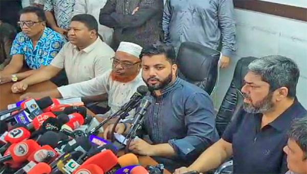 পদত্যাগ করলেন প্রতিমন্ত্রী ইশরাক