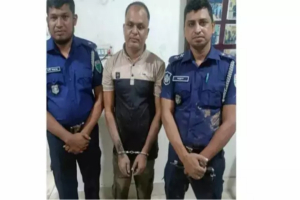 সিলেটে পুলিশের হাতে দুর্ধর্ষ ডাকাত গ্রে ফ তা র