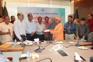 শারদীয় দুর্গাপূজা উপলক্ষে সিসিকের মতবিনিময় সভা ও অনুদান বিতরণ