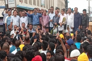 ছাতকে মিলনের নেতৃত্বে শো-ডাউন